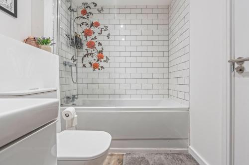 Et badeværelse på Modern & Cosy Apartment Luxury 1-Bed Sleeps 5