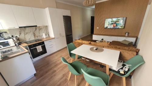 Dapur atau dapur kecil di Apartment Ella