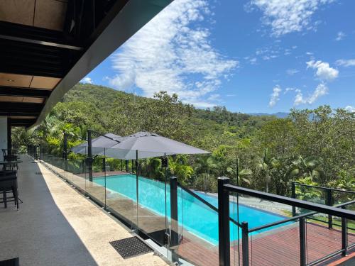 Swimmingpoolen hos eller tæt på The Cassowary - Luxury Rainforest Retreat