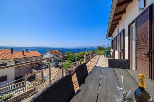 Apartment with A - C in Crikvenica 53907