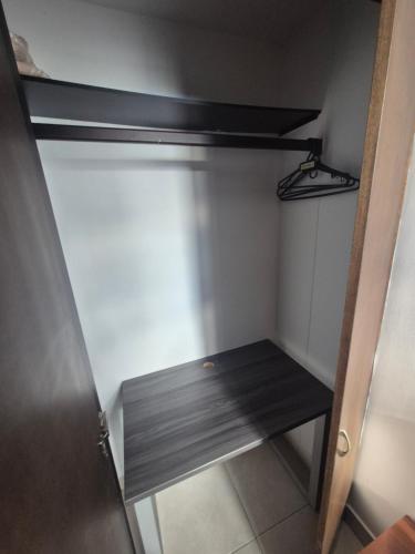 Φωτογραφία από το άλμπουμ του Cuarto amoblado en la Loma del Indio, El Poblado con vista a la ciudad σε Μεδεγίν