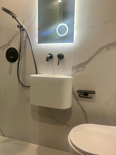 Gallery image of The Hyve Budget Hotel Rotterdam in Rotterdam