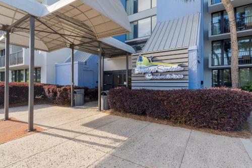 Sandestin Bayfront Studio with balcony and breathtaking views photo 39