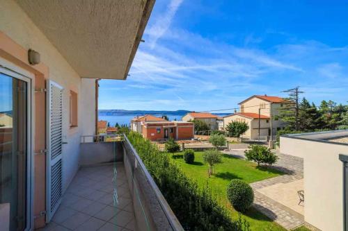 Apartment in Novi Vinodolski 15308