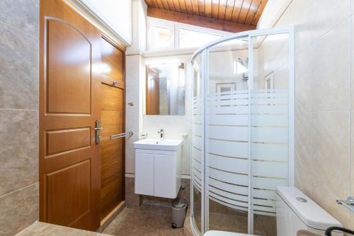 Luxury Apartment in Glyfada with Sea View