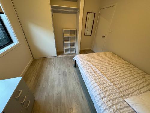 Ένα ή περισσότερα κρεβάτια σε δωμάτιο στο A private room