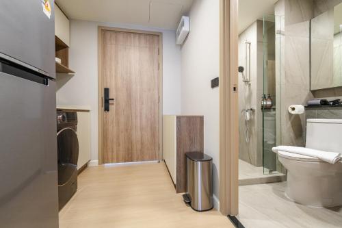 Ένα μπάνιο στο New condo near the sea, Laguna, Choeng Thale 324