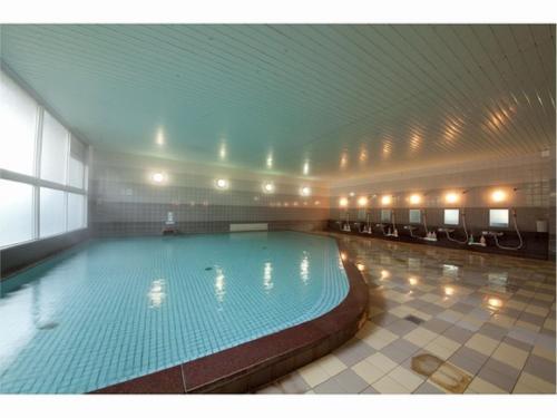 Bazén v ubytování Harazuru Grand Sky Hotel nebo v jeho okolí