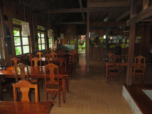 Restaurace v ubytování Native Village Inn