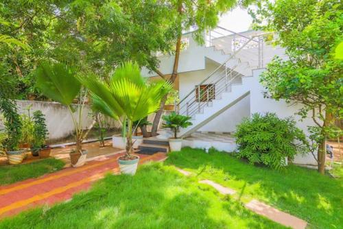 Gallery image of MM GARDENs in Kālapettai