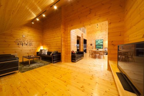 Wadano Woods by HHG