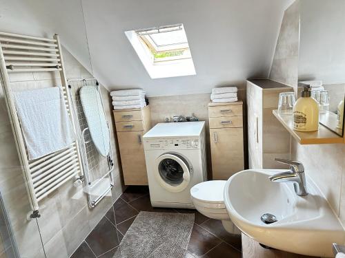 Koupelna v ubytování Ferienwohnung - Losheim am See