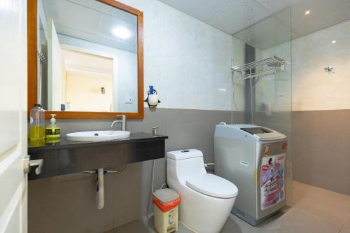 Et badeværelse på Căn hộ Oasky