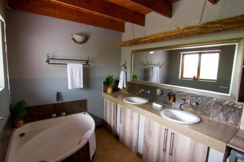 Koupelna v ubytování Ingwe Bush Lodge