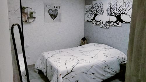 Postel nebo postele na pokoji v ubytování Jujuouragan 2