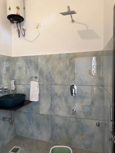 Koupelna v ubytování sukoon natural farm