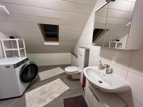 Koupelna v ubytování Ferienparadies Volkach 2026 NEU 3 Zimmern 80 m 2