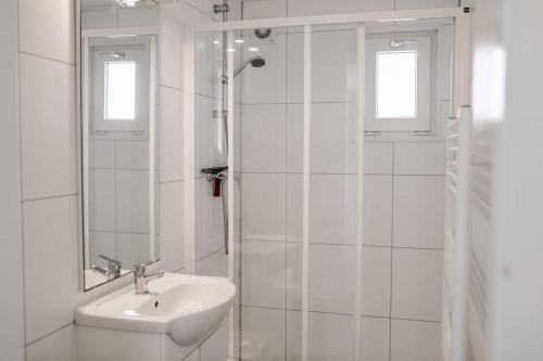 Koupelna v ubytování Sfeervol vakantiechalet in Heinkenszand - VP105