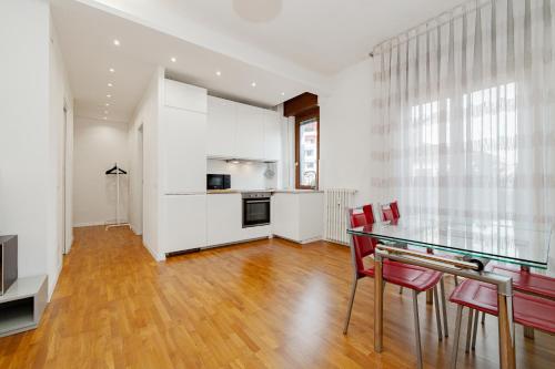 Isola Green Suite - 2 Bedrooms - Free Parking