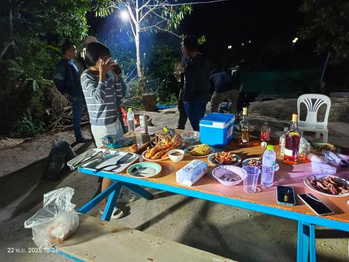 Jídlo v chaty nebo okolí