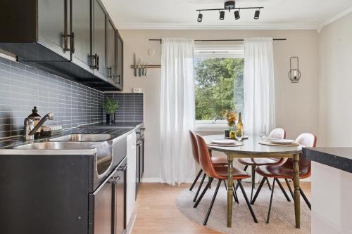 Una cocina o cocineta en House in the middle of Lofoten - Leknes