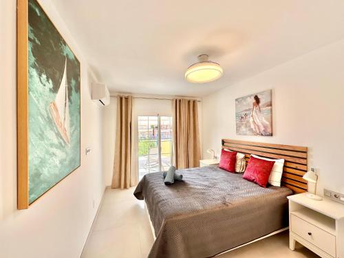 Sunset Apartment 8