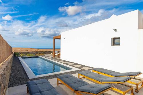 Πισίνα στο ή κοντά στο Casa Magafral in Tindaya with heated pool