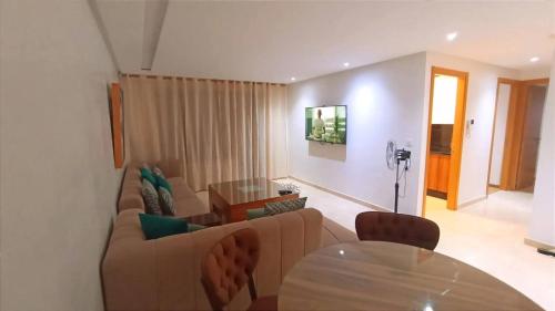 Imagen de la galería de Beautiful apartment in Rabat with 2 bedrooms, en Océan