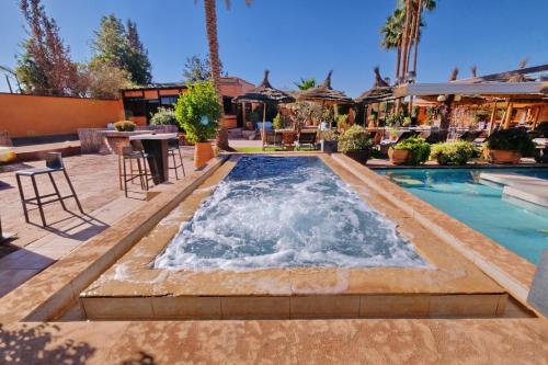 Piscina a Hacienda Marrakech o a prop