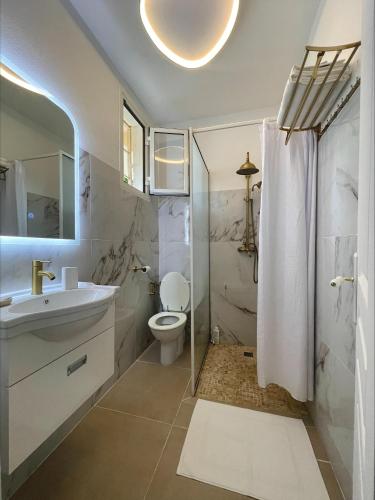 Koupelna v ubytování Studio paisible avec jardin