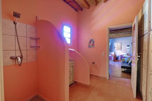 O bucătărie sau chicinetă la Hacienda Marrakech