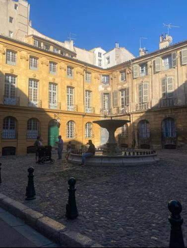Studio coeur de ville, rue Papassaudi