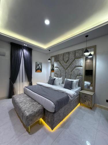 Giường trong phòng chung tại Deliz Premium Luxury