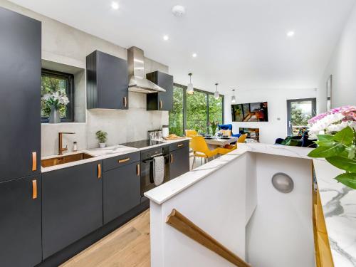 Nhà bếp/bếp nhỏ tại The Keep