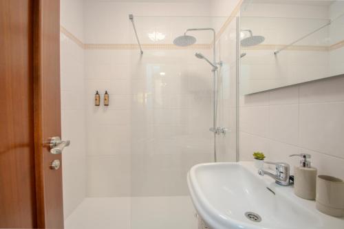 Tania Luxury Home