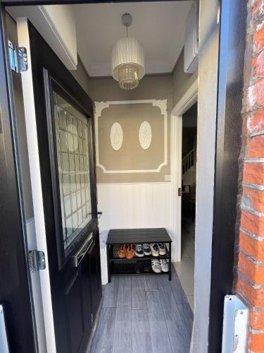 Μια τηλεόραση ή/και κέντρο ψυχαγωγίας στο Cosy townhouse in central Dublin