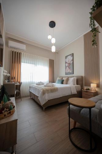 Tiny Haven, Modern Comfort Cozy Living