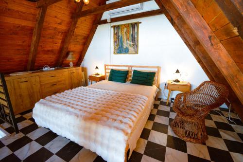 Rúm í herbergi á Kosmaj Escape