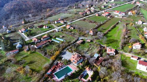 Φωτογραφία από το άλμπουμ του Kosmaj Escape σε Koraćica