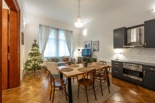 The Cozy Vinohrady Retreat