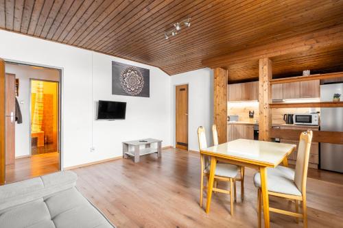 Alpine Escape with Maiskogel View