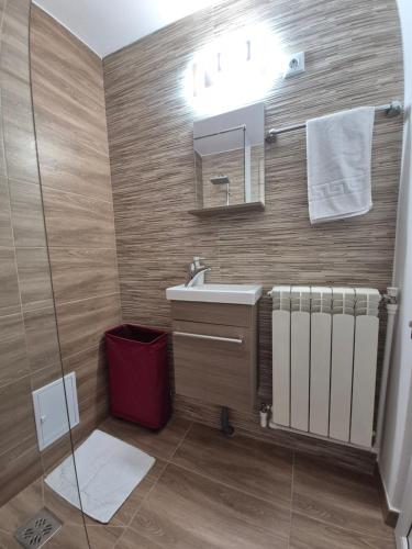 Ένα μπάνιο στο House of colors