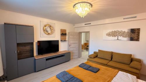 Μια τηλεόραση ή/και κέντρο ψυχαγωγίας στο CasaBruno Vendégház Celldömölk