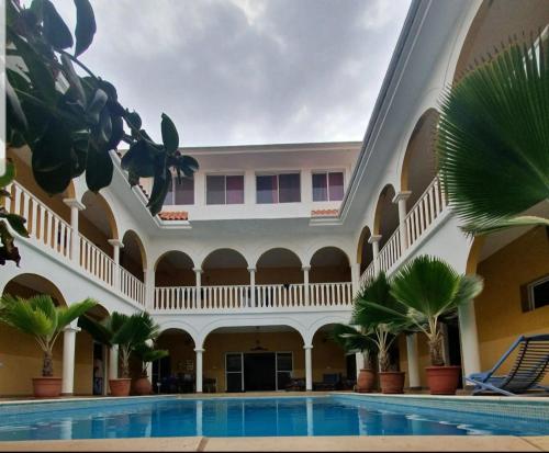 Villa paisible avec piscine aux Almadies Ngor