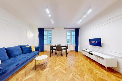 Blue Velvet Studio City Center Szpitalna