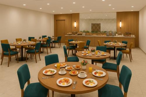 Φαγητό σε αυτό το ξενοδοχείο ή κάπου εκεί κοντά