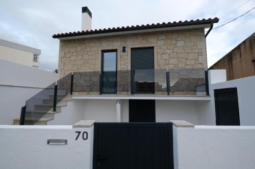 Casa Lá de Baixo