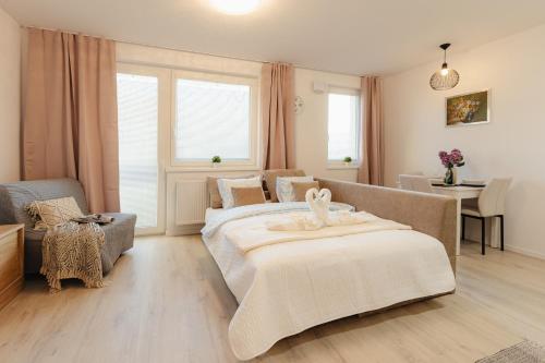 BNB Airport apartment with balcony