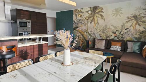 Beautiful&big apt for 8persons parking free