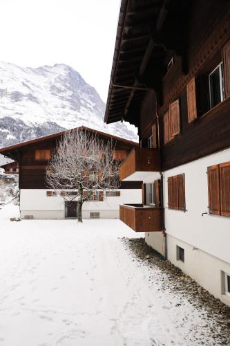Brand New, 5min to Ski PARADISE ! photo 3